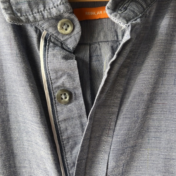 HUGO BOSS Blue Grey Cotton Button Down Shirt Size Large - Picture 3 of 16